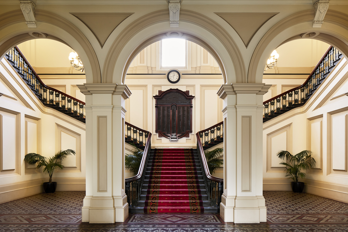 Small Grand Apartment