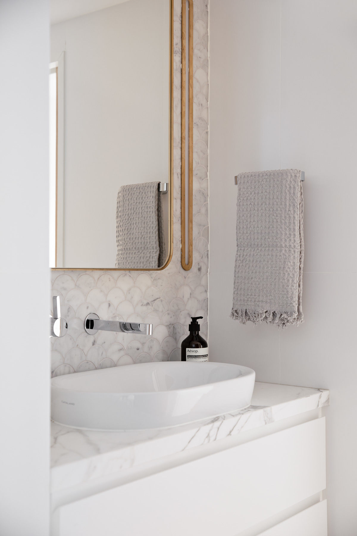 Manly Apartment | Design: Annabelle Chapman Architect | Images: The Palm Co | Builtworks.com.au