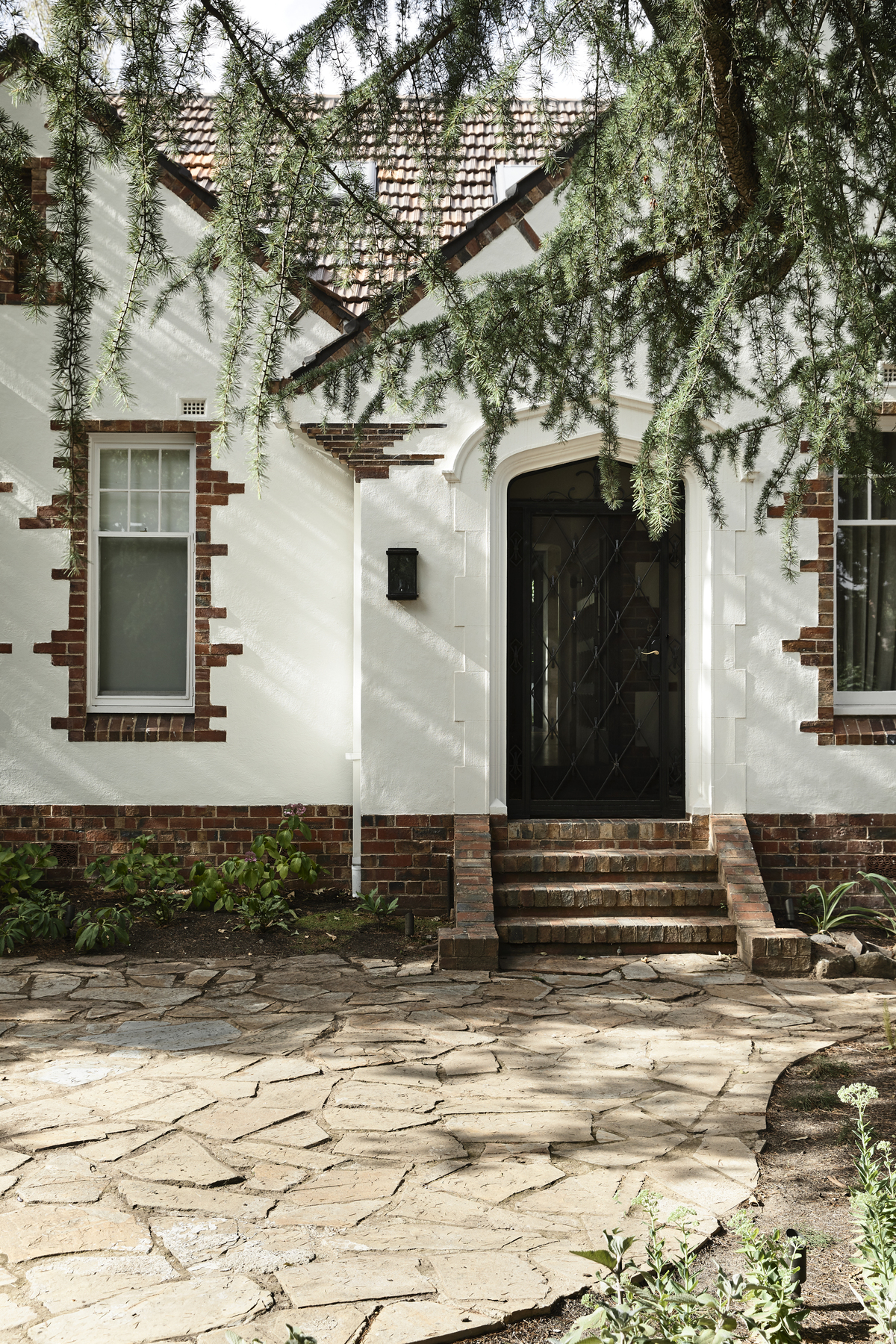 Malvern Garden House | Design: Taylor Knights | Photography: Derek Swalwell | Builtworks.com.au