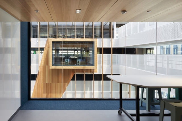 Adelaide Botanic High School | Design: DesignInc and Cox Architecture   | Images: Sam Noonan | Builtworks.com.au