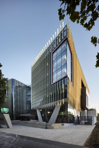 Adelaide Botanic High School | Design: DesignInc and Cox Architecture   | Images: Sam Noonan | Builtworks.com.au