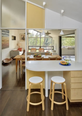 60s Revamp | Design: Utz-Sanby Architects | Images: Marian Riabic | Builtworks.com.au