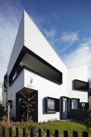 Lux & Modern | Design: Plus Architecture | Images: Peter Clarke | Builtworks.com.au