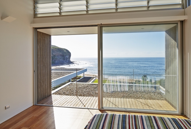 Beachside Sanctuary | Design: Utz-Sanby Architects | Images: Marian Riabic | Builtworks.com.au