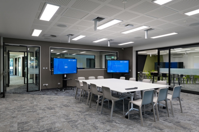 UniSA Samsung SMARTSchool | Design: DesignInc | Images: Brad Griffin UniSA Samsung SMARTSchool | Design: DesignInc | Images: Brad Griffin | Builtworks.com.au