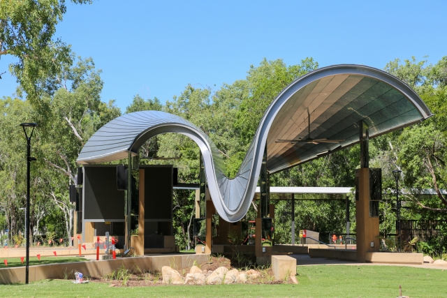 JCU Central Plaza | Design: Cox Architecture | Images: Richard Davis JCU Central Plaza | Design: Cox Architecture | Images: Richard Davis | Builtworks.com.au