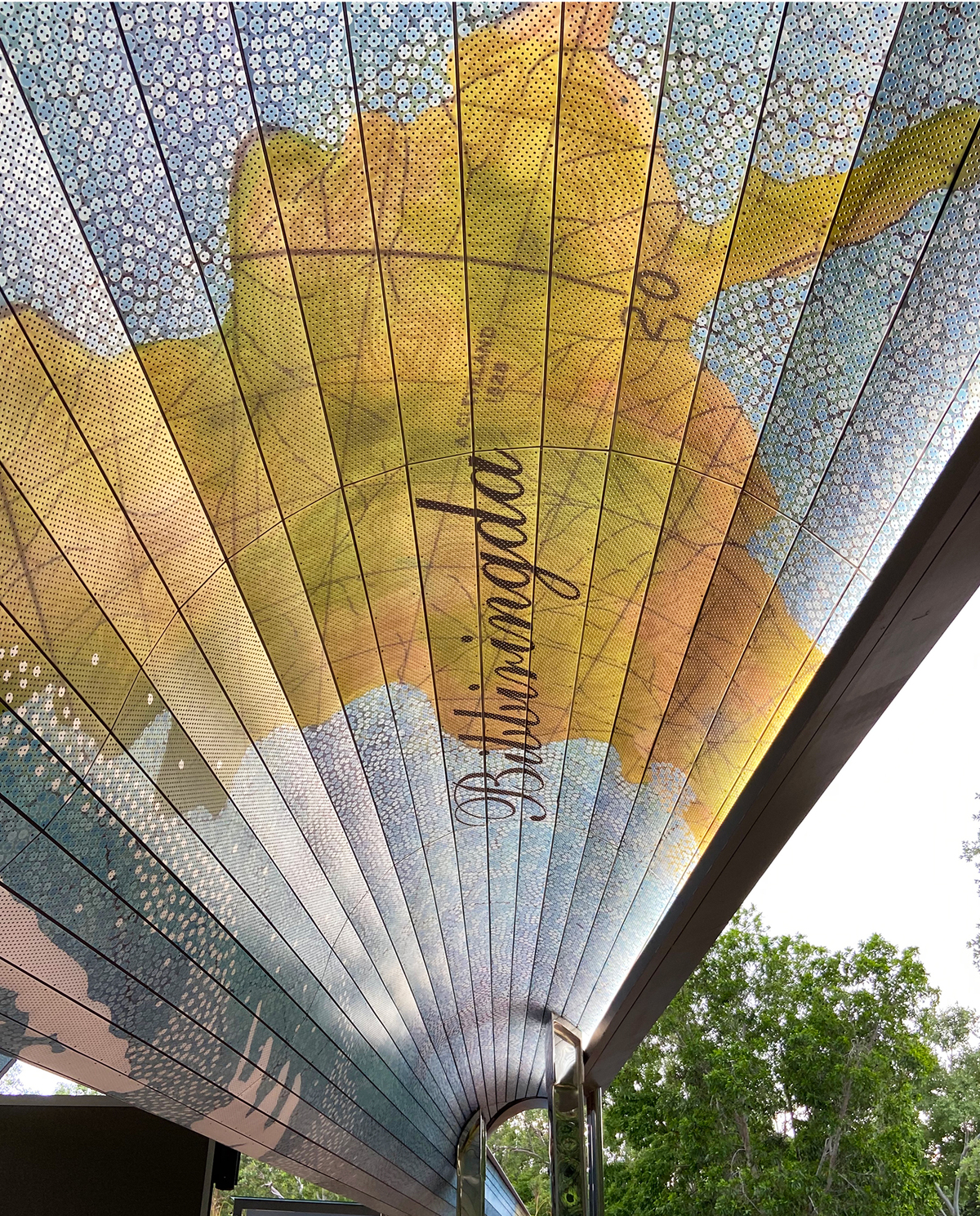 JCU Central Plaza | Design: Cox Architecture | Images: Richard Davis | Builtworks.com.au