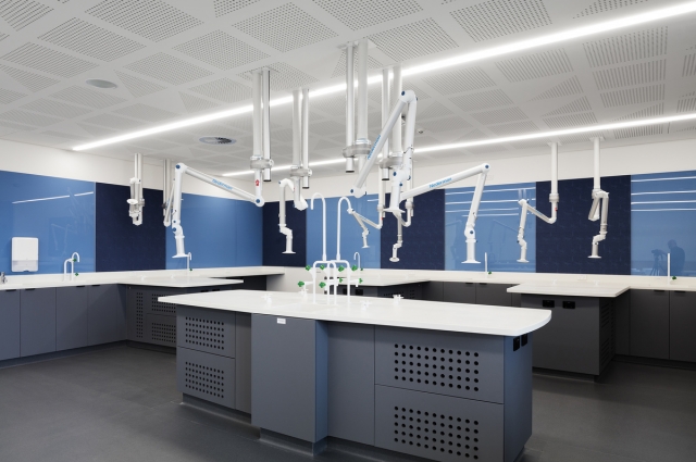 Sir Zelman Cowen Centre for Science | Design: Cox Architecture | Images: John Gollings | Builtworks.com.au