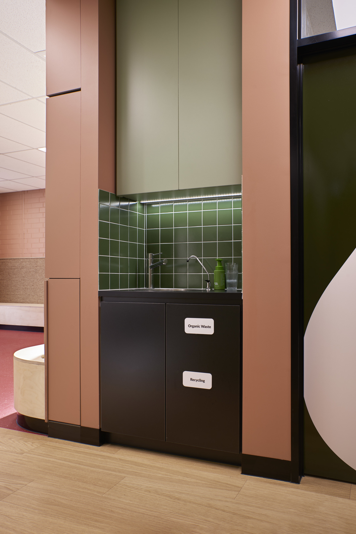 Turn The Corner Medical Clinic | Design: Drawing Room Architecture | Images: Daniel Fuge | Builtworks.com.au