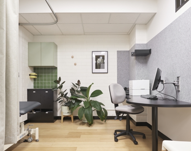 Turn The Corner Medical Clinic | Design: Drawing Room Architecture | Images: Daniel Fuge Turn The Corner Medical Clinic | Design: Drawing Room Architecture | Images: Daniel Fuge | Builtworks.com.au