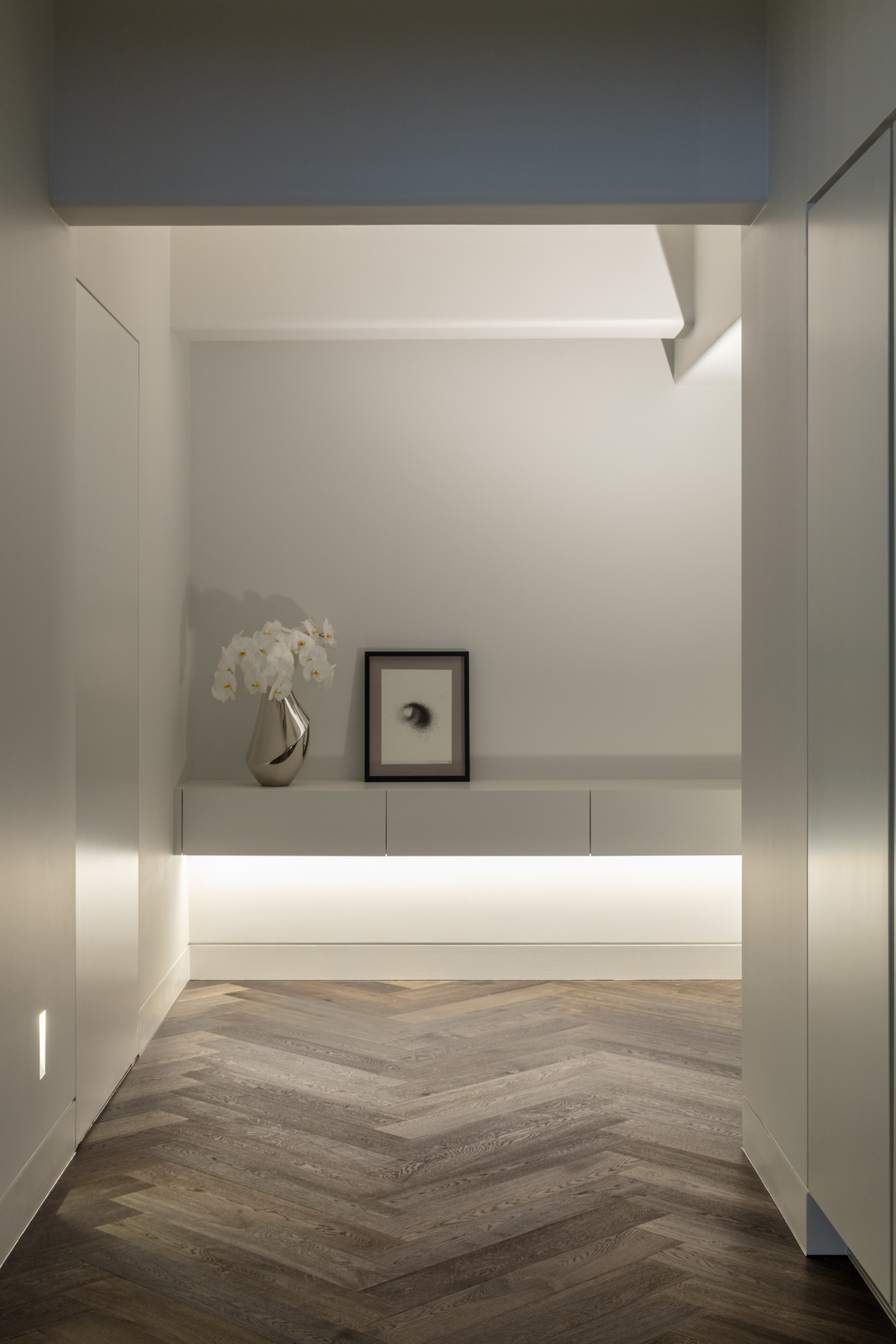 Apartment 302 | Design: Shelley Roberts Architects | Images: John Gollings | Builtworks.com.au