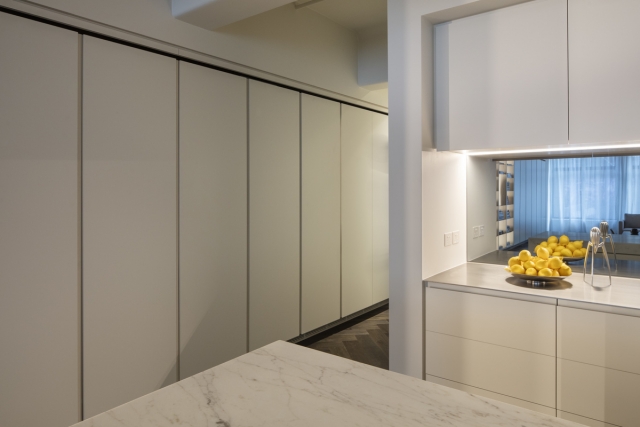 Apartment 302 | Design: Shelley Roberts Architects | Images: John Gollings | Builtworks.com.au