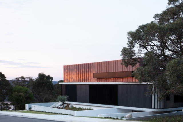 Eagle’s Nest | Design: Ian Bennett Design Studio | Images: Clinton Weaver Eagle’s Nest | Design: Ian Bennett Design Studio | Images: Clinton Weaver | Builtworks.com.au