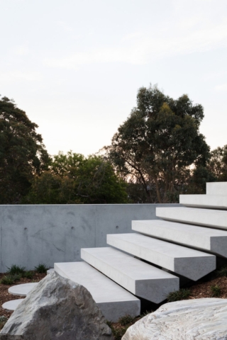 Eagle’s Nest | Design: Ian Bennett Design Studio | Images: Clinton Weaver Eagle’s Nest | Design: Ian Bennett Design Studio | Images: Clinton Weaver | Builtworks.com.au