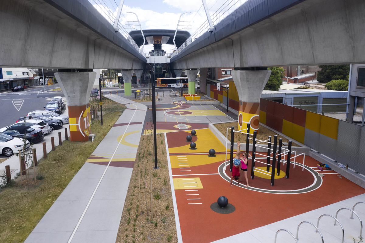 Caulfield to Dandenong Level Crossing Removal | Design: Cox Architecture | Images: Peter Clarke | Builtworks.com.au