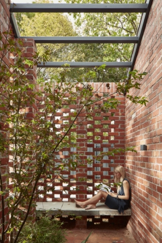 Bardolph Gardens | Design: Breathe Architecture | Images: Tom Ross Bardolph Gardens | Design: Breathe Architecture | Images: Tom Ross | Builtworks.com.au