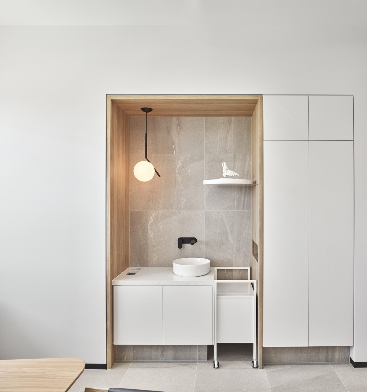 Queensland Orthopaedic Clinic | Design: Alexandra Buchanan Architecture | Images: Toby Scott | Builtworks.com.au