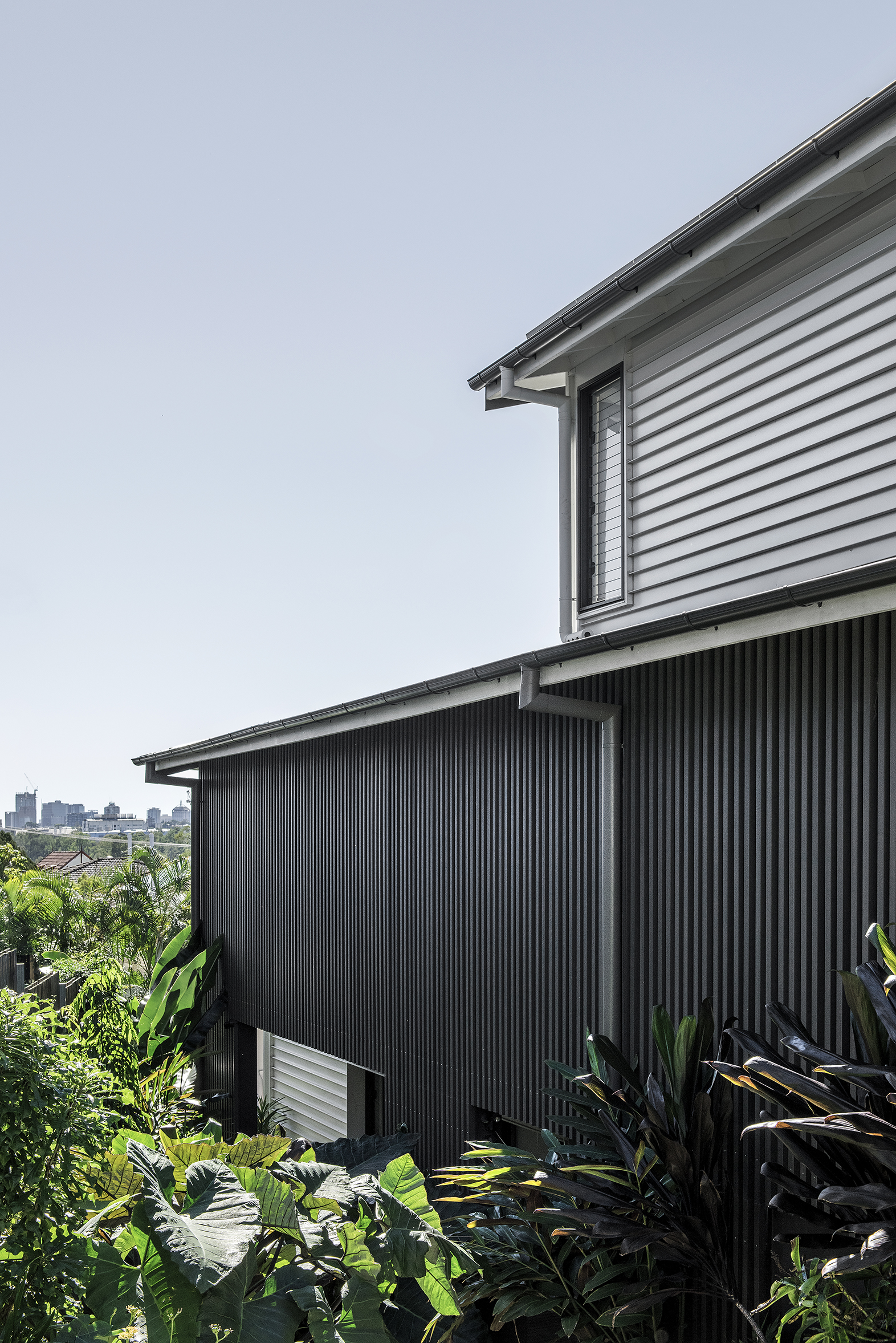 Yeronga House | Design: Lisa Breeze Architect | Images: Cathy Schusler | Builtworks.com.au