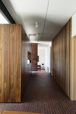 Frankston Mid Century Modern | Design: MRTN Architects | Images: Derek Swalwell Frankston Mid Century Modern | Design: MRTN Architects | Images: Derek Swalwell | Builtworks.com.au