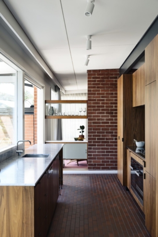 Frankston Mid Century Modern | Design: MRTN Architects | Images: Derek Swalwell Frankston Mid Century Modern | Design: MRTN Architects | Images: Derek Swalwell | Builtworks.com.au