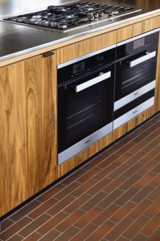 Frankston Mid Century Modern | Design: MRTN Architects | Images: Derek Swalwell Frankston Mid Century Modern | Design: MRTN Architects | Images: Derek Swalwell | Builtworks.com.au