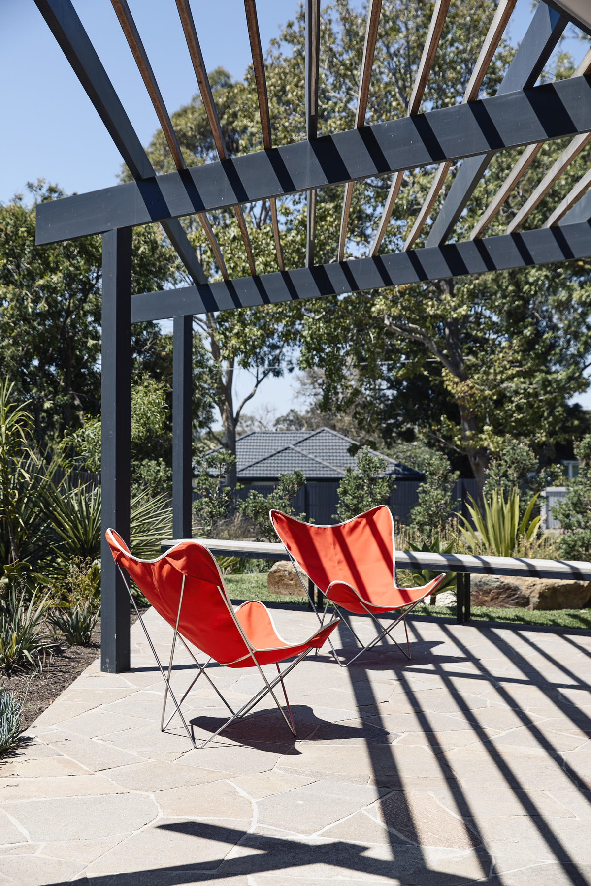 Frankston Mid Century Modern | Design: MRTN Architects | Images: Derek Swalwell | Builtworks.com.au