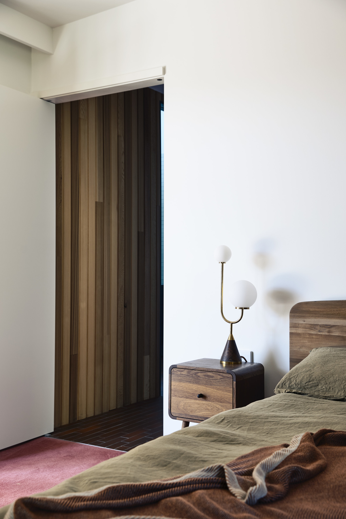 Frankston Mid Century Modern | Design: MRTN Architects | Images: Derek Swalwell | Builtworks.com.au