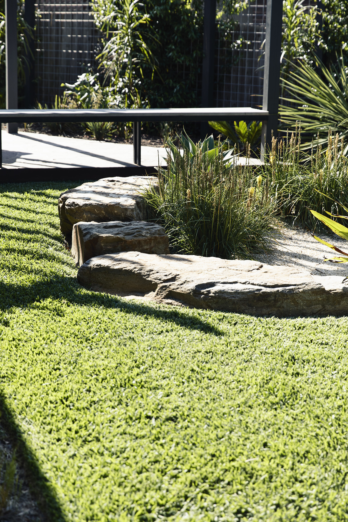 Frankston Mid Century Modern | Design: MRTN Architects | Images: Derek Swalwell | Builtworks.com.au