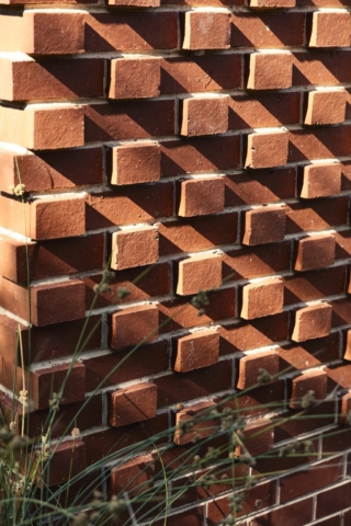 Frankston Mid Century Modern | Design: MRTN Architects | Images: Derek Swalwell Frankston Mid Century Modern | Design: MRTN Architects | Images: Derek Swalwell | Builtworks.com.au