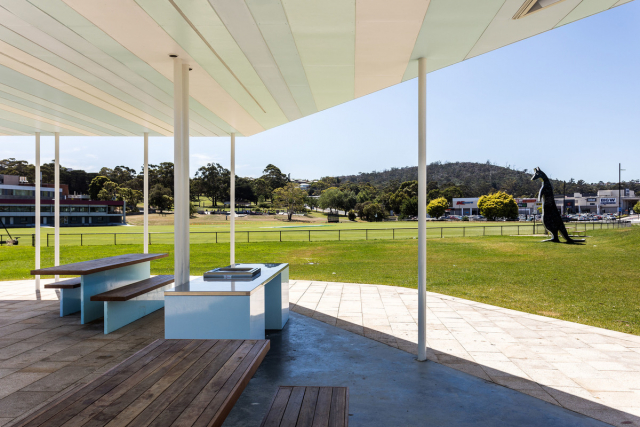 Kangaroo Bay Pavilion | Design: Preston Lane Architects | Image: Adam Gibson | Builtworks.com.au