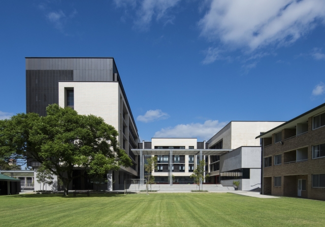 St Thomas More College | Design: COX | Image: Alison Paine | Builtworks.com.au