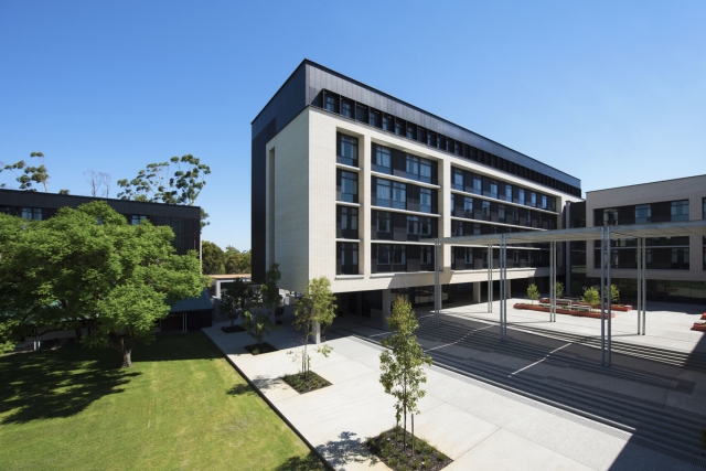 St Thomas More College | Design: COX | Image: Alison Paine | Builtworks.com.au