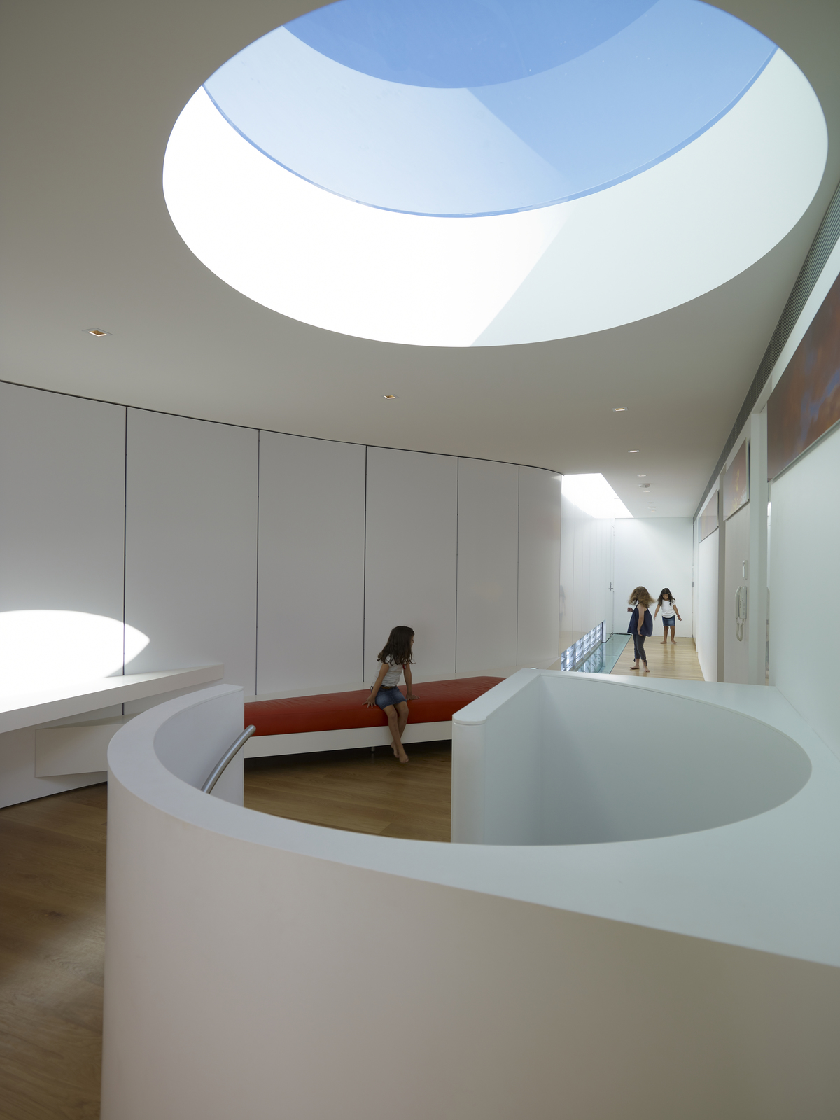 Bondi Penthouse | Design: MHN. Design Union | Images: Brett Boardman | Builtworks.com.au