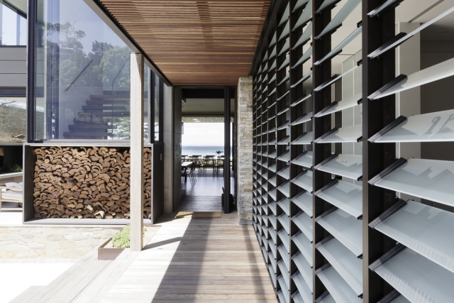 Beach House | Design: Architecture Saville Isaacs | Images: Kata Bayer | Builtworks.com.au