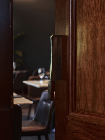 Black Hide Steakhouse by Gambaro | Design: Plus Architecture | Images: Toby Scott Black Hide Steakhouse by Gambaro | Design: Plus Architecture | Images: Toby Scott | Builtworks.com.au