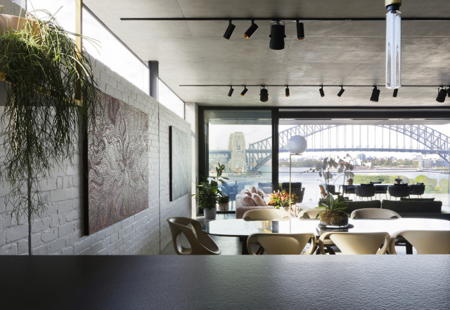 Lavender Bay | Design: Architecture Saville Isaacs and Lavender Bay Interiors | Image: Kata Bayer Lavender Bay | Design: Architecture Saville Isaacs and Lavender Bay Interiors | Image: Kata Bayer | Builtworks.com.au