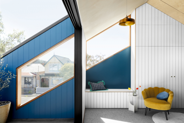 Blue House Yarraville | Design: Circle Studio Architects | Image: Martina Gemmola | Builtworks.com.au