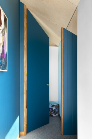 Blue House Yarraville | Design: Circle Studio Architects | Image: Martina Gemmola | Builtworks.com.au