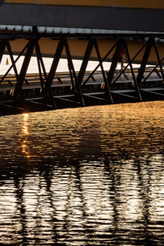 Jim Stynes Bridge | Design: COX | Images: Tommy Miller Jim Stynes Bridge | Design: COX | Images: Tommy Miller | Builtworks.com.au