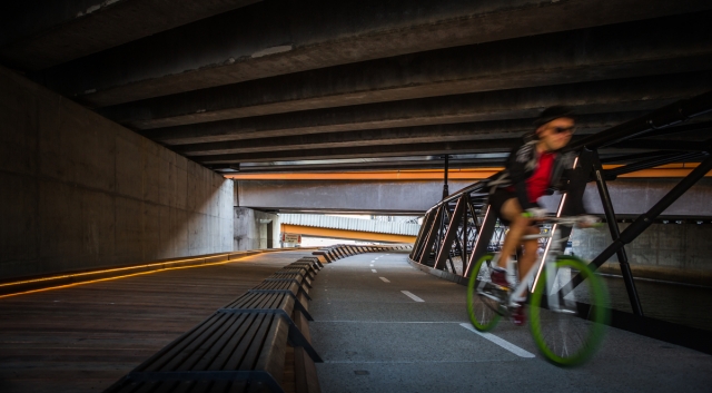 Jim Stynes Bridge | Design: COX | Images: Tommy Miller Jim Stynes Bridge | Design: COX | Images: Tommy Miller | Builtworks.com.au
