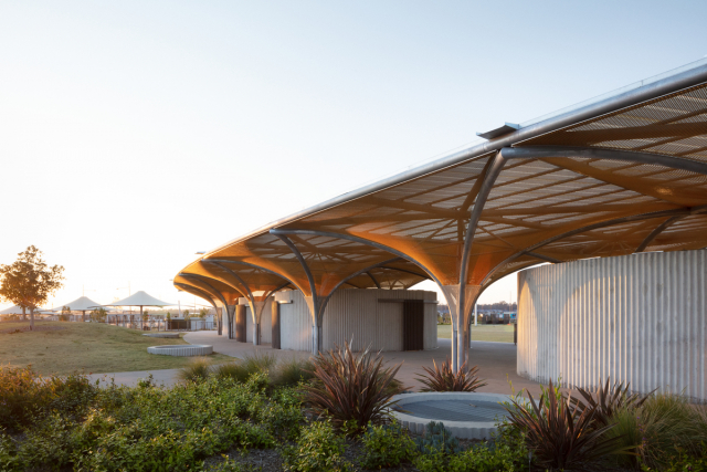 Marsden Park Amenities | Design: CHROFI | Images: Clinton Weaver and Ben Hosking | Builtworks.com.au