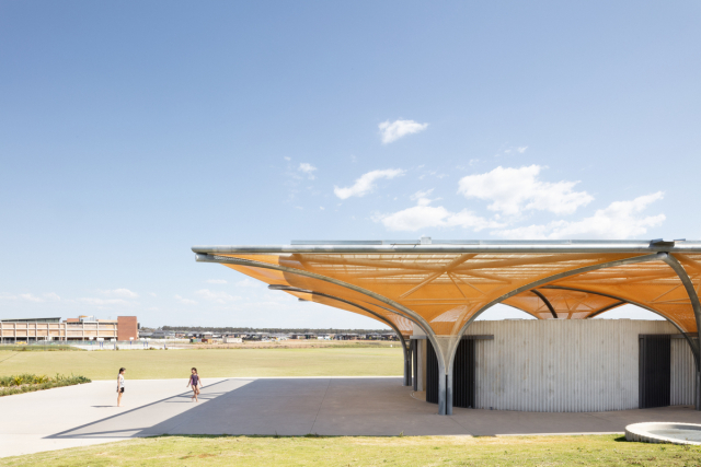 Marsden Park Amenities | Design: CHROFI | Images: Clinton Weaver and Ben Hosking | Builtworks.com.au