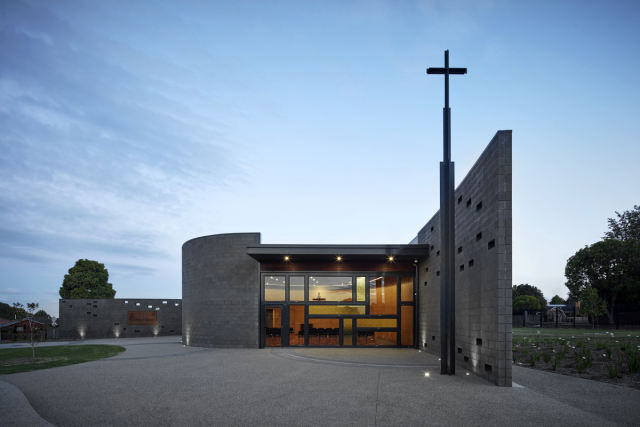 Mary's Chapel, St Joseph's College | Design: Baldasso Cortese Architects | Image: Peter Bennetts | Builtworks.com.au