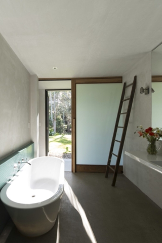 Kareela House | Design: Polly Harbison Design | Image: Brett Boardman Kareela House | Design: Polly Harbison Design | Image: Brett Boardman | Builtworks.com.au