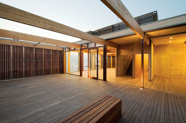 Seaford Lifesaving Club | Design: Robert Simeoni Architects | Image: John Gollings/ Trevor Mein | Builtworks.com.au