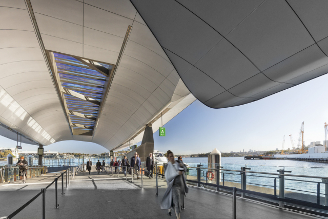 Barangaroo Ferry Wharf | Design: Cox Architecture | Image: John Gollings | Builtworks.com.au