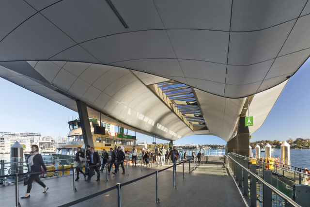 Barangaroo Ferry Wharf | Design: Cox Architecture | Image: John Gollings | Builtworks.com.au