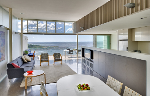 Clifftop House | Design: Utz-Sanby Architects | Image: Marian Riabic | Builtworks.com.au
