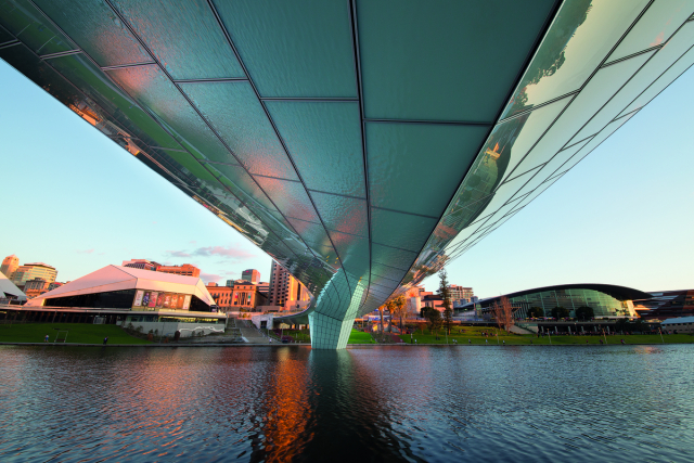 Riverbank, Adelaide | Design: Tonkin Zulaikha Greer | Image: John Gollings/Peter Barnes Riverbank, Adelaide | Design: Tonkin Zulaikha Greer | Image: John Gollings/Peter Barnes | Builtworks.com.au