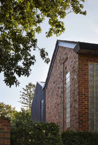 Charred Wood House | Design: Jane Riddell Architects | Image: Tom Roe | Builtworks.com.au